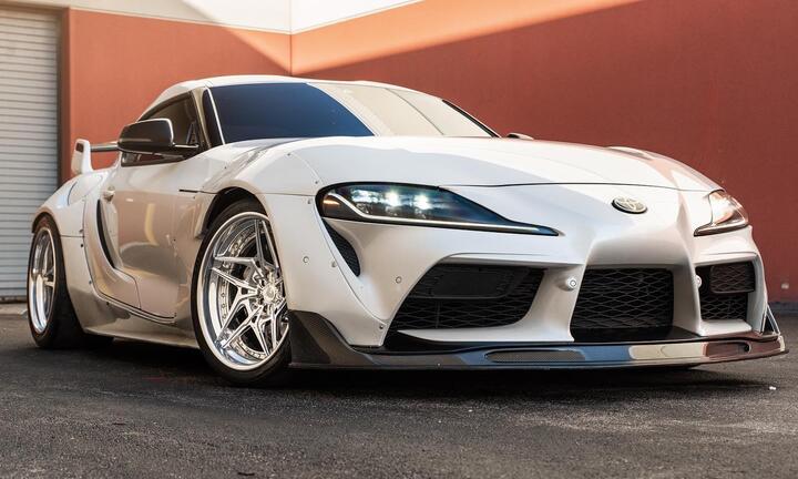 Toyota GR Supra hầm hố hơn với gói độ thân rộng