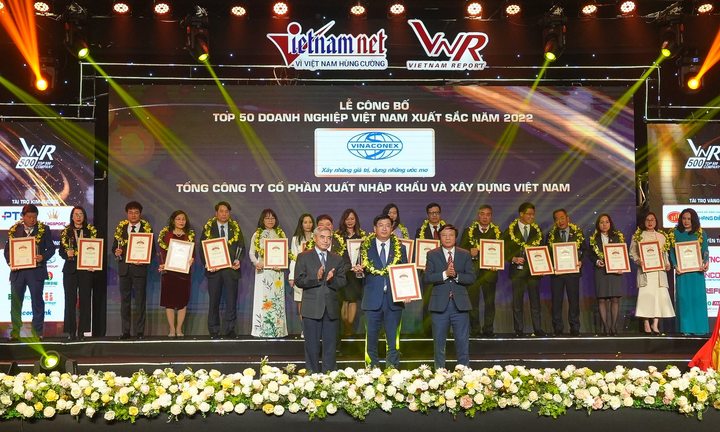 Vinaconex nằm trong Top 50 doanh nghiệp xuất sắc nhất Việt Nam năm 2022