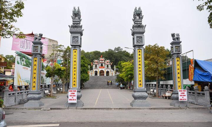 Bắc Ninh: Đền Bà Chúa Kho thưa thớt người 'trả nợ' dịp cuối năm