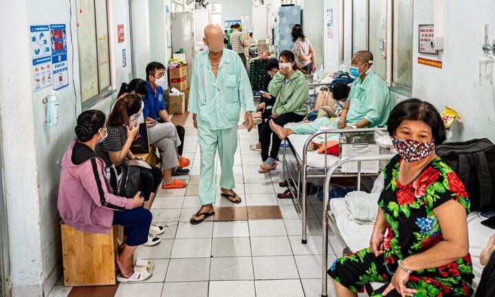 Người bệnh ung thư suy kiệt vì chỉ ăn muối vừng, uống nước lã