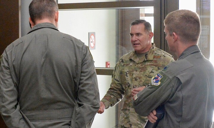 Tướng Mỹ bị sa thải vì 'lợi dụng việc quân cho mục đích cá nhân'