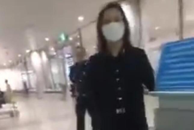 Cán bộ bị tố 'vòi tiền' hành khách: Hải quan sân bay Tân Sơn Nhất lên tiếng