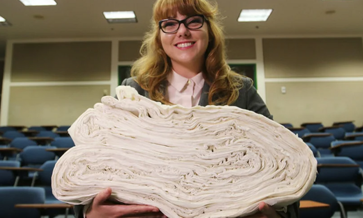 Bạn có thể gấp đôi một tờ giấy tối đa bao nhiêu lần?