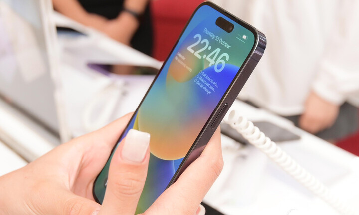 iPhone 14 và nhiều mẫu iPhone giảm giá mạnh cận Tết Nguyên đán