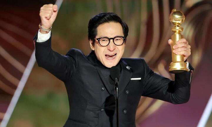 'Vượt mặt' Brad Pitt, tài tử gốc Việt thắng giải Quả Cầu Vàng