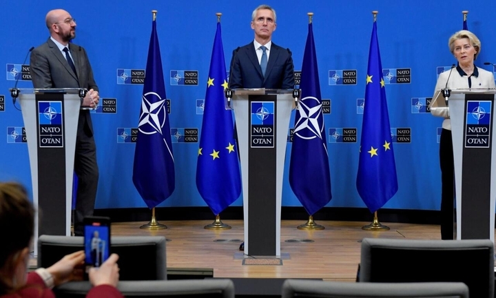 NATO, EU tuyên bố hỗ trợ nhiều hơn để Ukraine đối phó Nga
