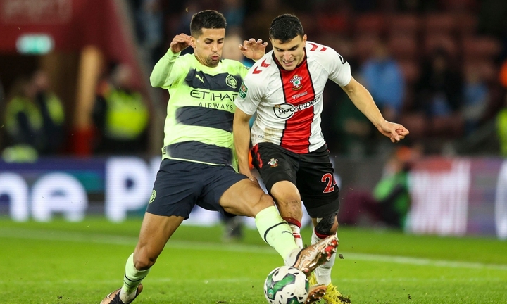 Thua Southampton, Man City bị loại khỏi Cúp Liên đoàn Anh