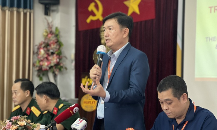 Hiệu trưởng ĐH Ngoại ngữ - Tin học TP.HCM nói bị 'tấn công' trên mạng xã hội