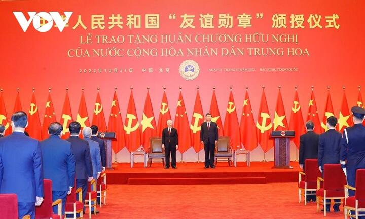 Lãnh đạo cấp cao Việt Nam và Trung Quốc trao đổi thư chúc mừng năm mới