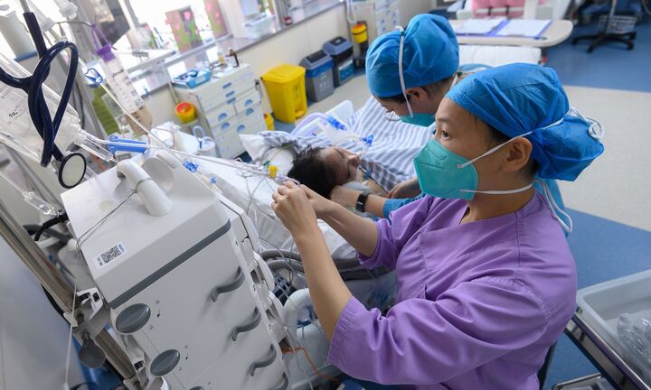 WHO kêu gọi Trung Quốc chia sẻ thêm dữ liệu COVID-19