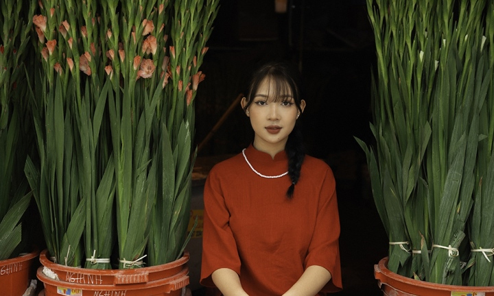 Á hậu Hoa Đan kể kỷ niệm vui khi ra Hà Nội chụp áo dài ngày giáp Tết