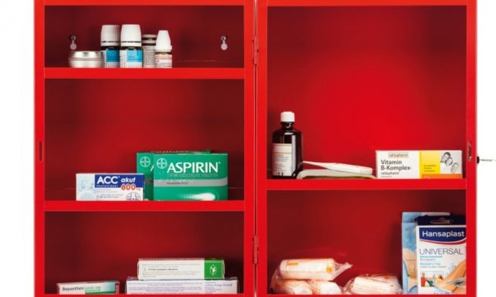 Những thuốc phải có trong tủ y tế gia đình ngày Tết