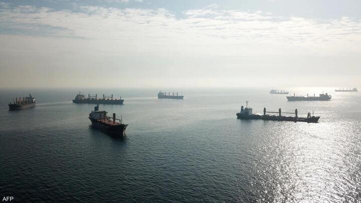 Hơn 100 tàu chở ngũ cốc bị tắc ở vùng biển Thổ Nhĩ Kỳ