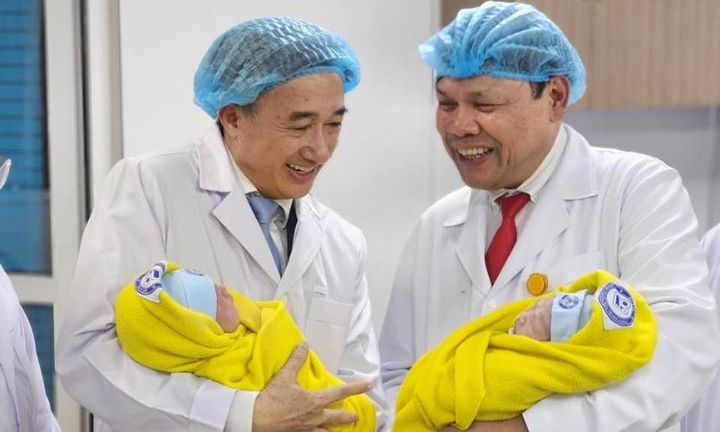 Những em bé 'Mèo Con' chào đời trong khoảnh khắc giao thừa