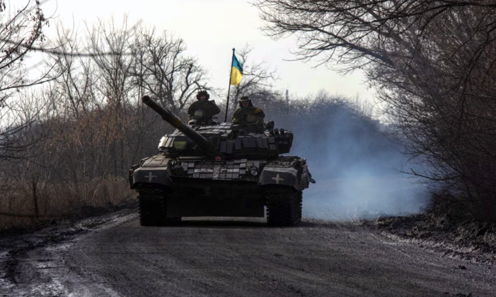 Quan chức Mỹ khuyên Ukraine nên chờ đợi