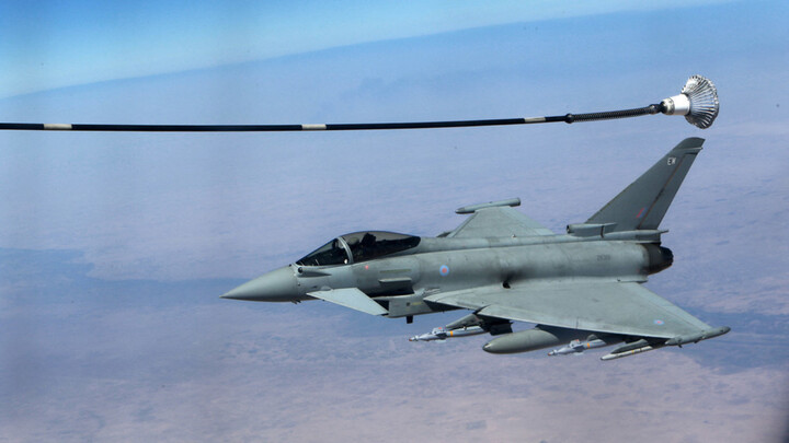 Anh chưa có kế hoạch gửi chiến đấu cơ đến Ukraine