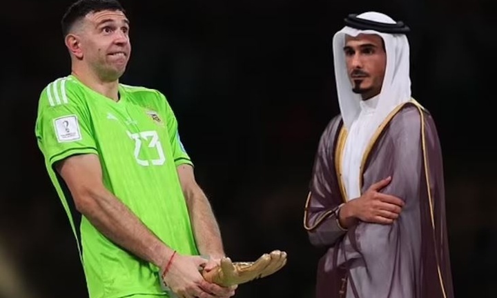 Ibrahimovic chỉ trích tuyển Argentina