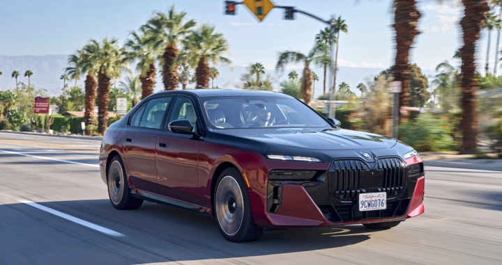 10 mẫu ô tô hạng sang đáng mua nhất năm 2023