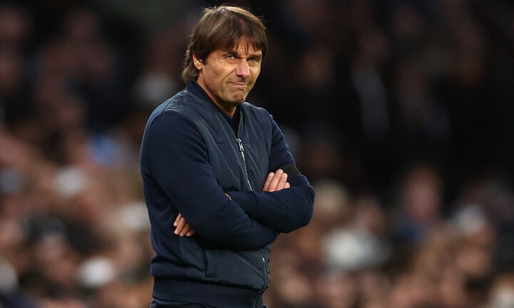 HLV Conte đau bụng dữ dội, phải mổ gấp