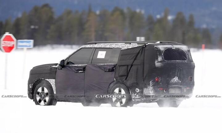 Hyundai Santa Fe 2025 sẽ có thiết kế giống Land Rover?