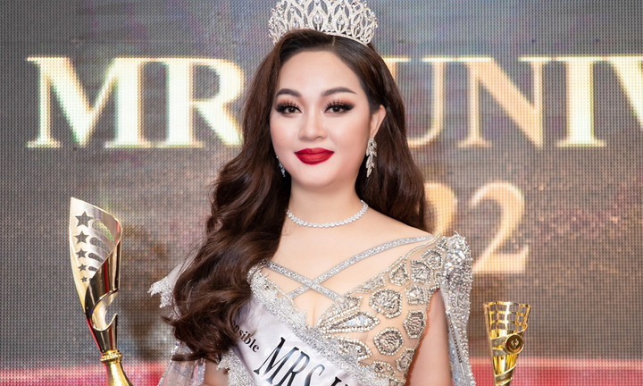 Hoàng Thanh Nga trở thành Á hậu 1 Hoa hậu quý bà Hoàn vũ 2022