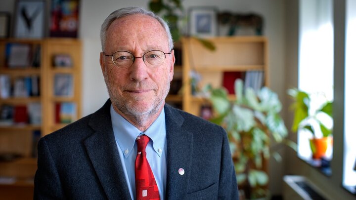 Hiệu trưởng Cornell danh tiếng lần đầu chia sẻ cùng sinh viên Việt Nam