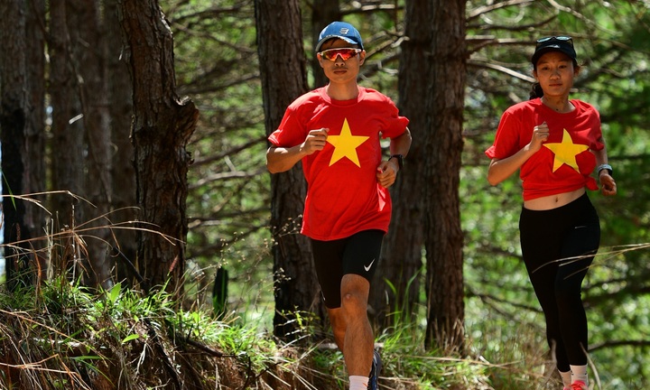 Giải Marathon Vì an toàn giao thông 2023: Theo dấu chân người lính cụ Hồ