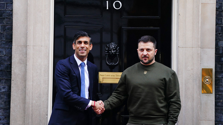 Anh cam kết hỗ trợ Ukraine