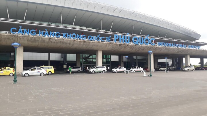 Đồng hồ hơn 11.000 USD 'biến mất' khi qua soi chiếu sân bay: Thông tin mới nhất