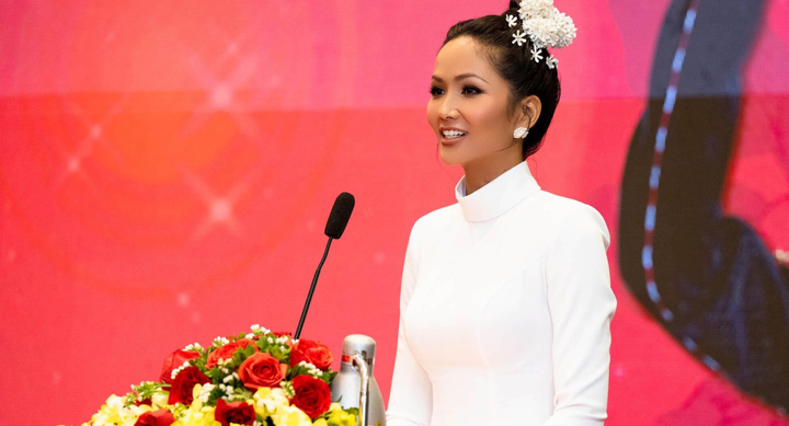 Hoa hậu H'Hen Niê làm đại sứ truyền thông Lễ hội cà phê Buôn Ma Thuột năm 2023