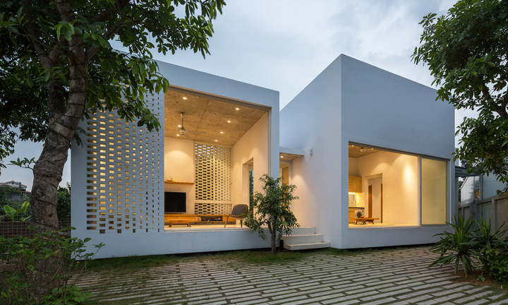 Cận cảnh căn nhà 5 khối hộp chống ẩm ở Hà Nội 