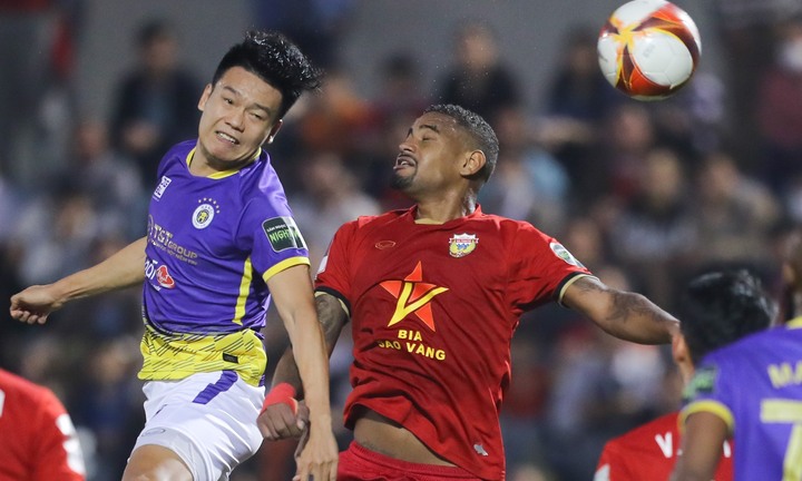 HLV Hà Nội FC: 'Nhịp độ V-League chậm hơn các giải châu Á khác'