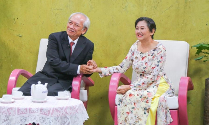 Sao lồng tiếng Đặng Hạnh Phúc lận đận mưu sinh, bạc đầu mới bình yên