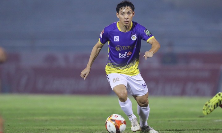 Đánh bại Hà Tĩnh, Hà Nội FC tạm chiếm ngôi đầu bảng 