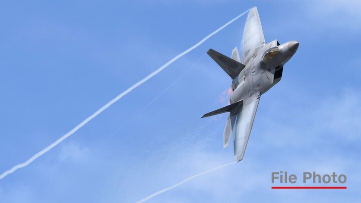 Bản ghi nhớ của Lầu Năm Góc nói vật thể bị bắn hạ là 'quả bóng kim loại nhỏ'