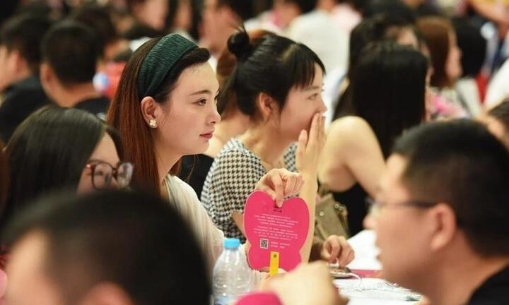 Đi 'chợ hẹn hò', nhiều cô gái Trung Quốc ngán ngẩm thấy bị coi như món hàng