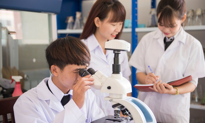 Bảng xếp hạng 100 trường đại học Việt Nam năm 2023, trường nào dẫn đầu?