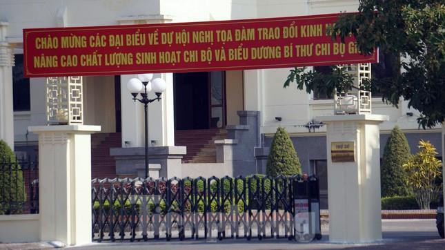 Hải Phòng: Trưởng phòng Nội vụ học đại học khi chưa tốt nghiệp cấp 3