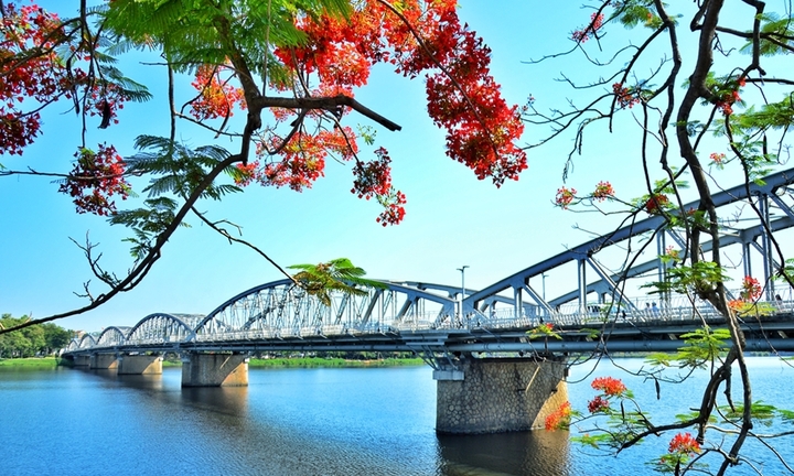 Kinh nghiệm du lịch Huế: Bí kíp khám phá những di tích đẹp nao lòng