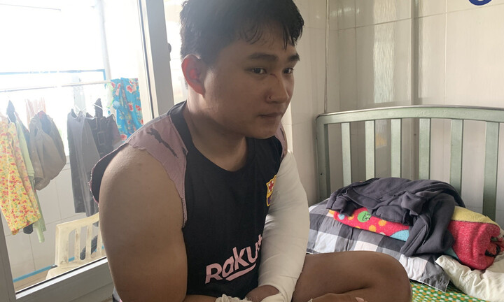 Đề nghị trả phí giao hàng, nam shipper bị đánh gãy hai tay