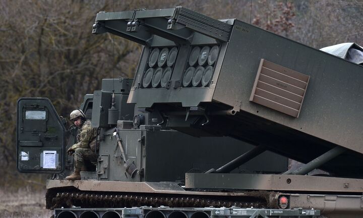 Anh tuyên bố sẽ viện trợ vũ khí tấn công tầm xa cho Ukraine