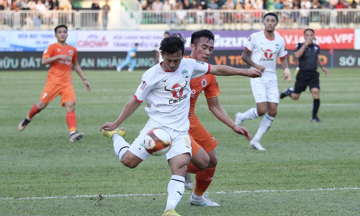 Trực tiếp bóng đá HAGL 1-1 CLB Công an Hà Nội: Siêu phẩm ở sân Pleiku