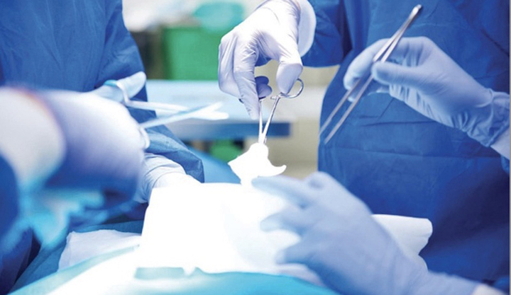 Gặp biến chứng, phải nhập viện sau khi làm đẹp vùng kín tại spa, thẩm mỹ