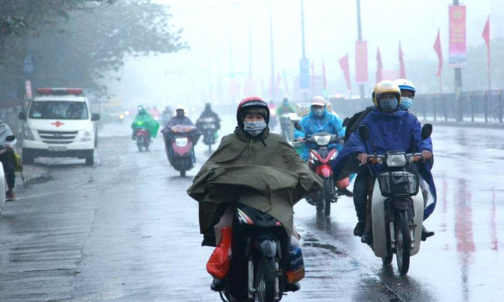 Không khí lạnh tràn về, Bắc Bộ chuyển mưa rét, miền Trung đề phòng ngập úng