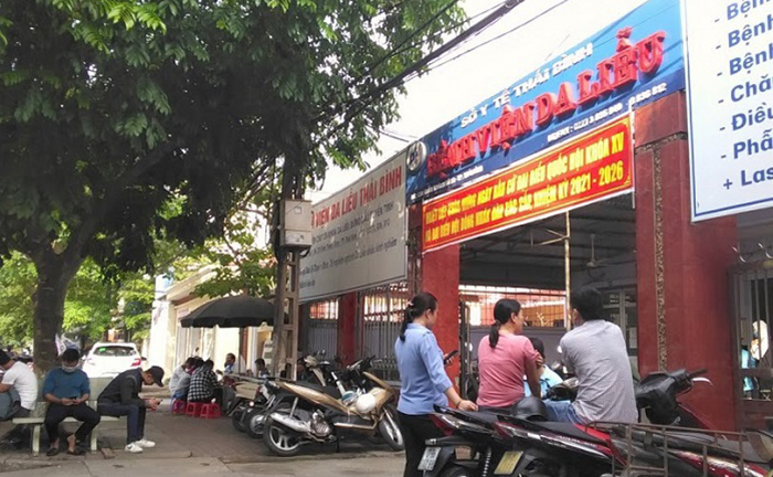 Khởi tố, bắt tạm giam Giám đốc Bệnh viện Da liễu Thái Bình
