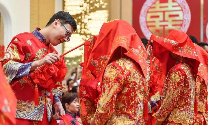 Hét giá cô dâu ở Trung Quốc, ai hưởng lợi?