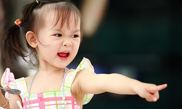 5 dấu hiệu của đứa trẻ hư