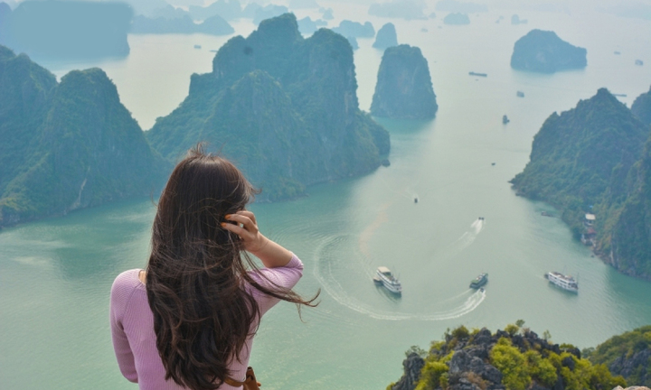 Vẻ tuyệt mỹ của núi Bài Thơ – danh thắng sắp mở cửa trở lại ở Hạ Long