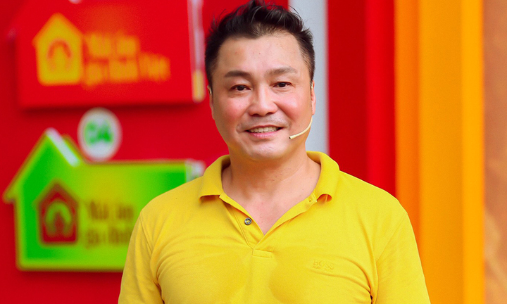 Lý Hùng: 'U60, tôi vẫn tự tin đóng cặp với các bạn diễn nữ trẻ tuổi'