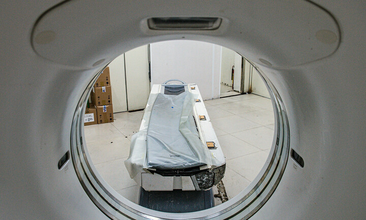 Cảnh tượng chưa từng thấy ở BV Chợ Rẫy: Còn 2 máy CT, bệnh nhân sang viện khác 